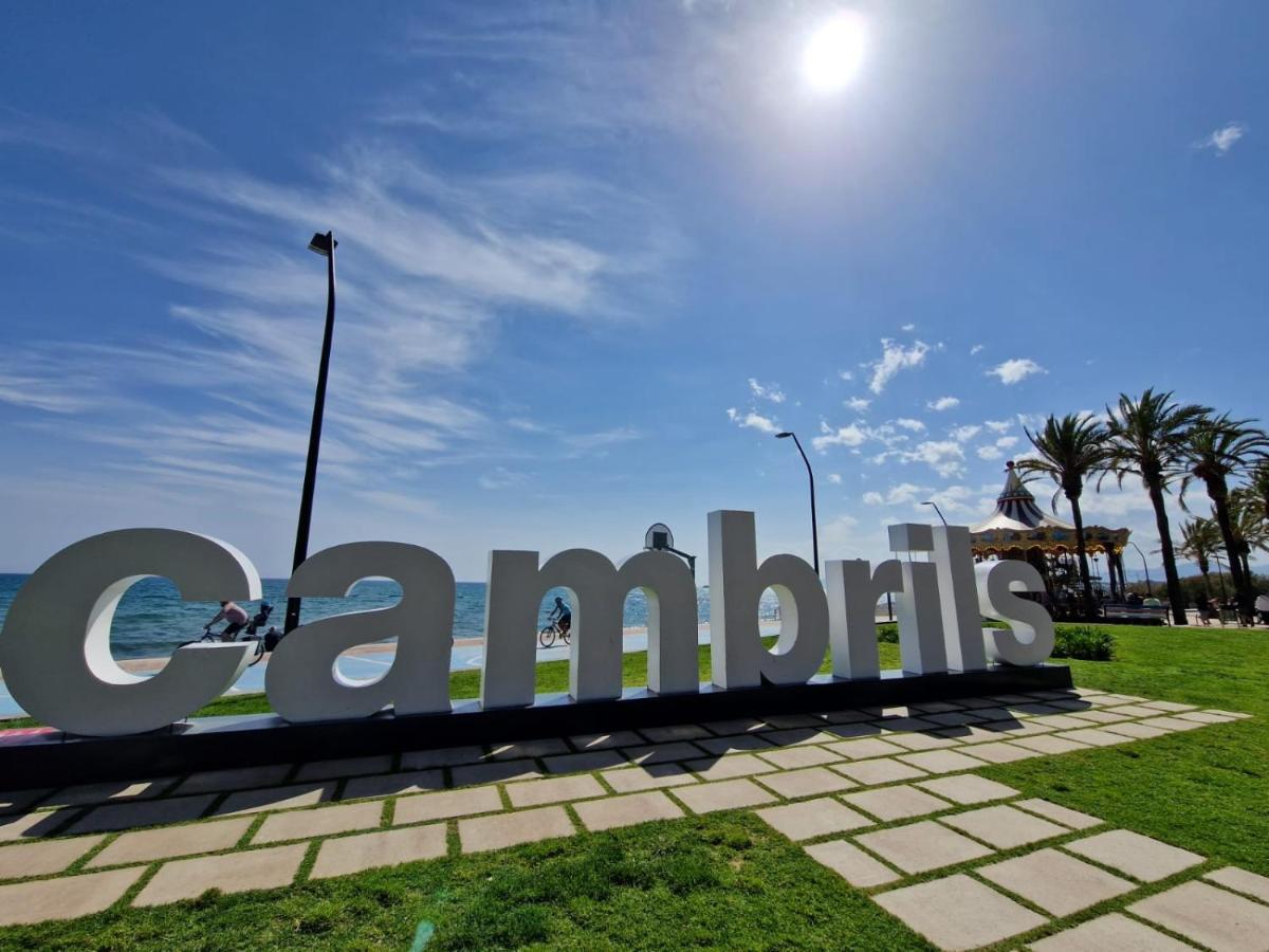 Apartamentosbiamar كامبريلس المظهر الخارجي الصورة