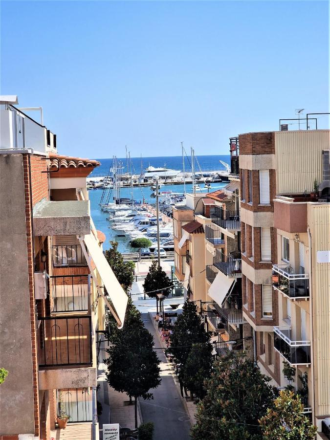 Apartamentosbiamar كامبريلس المظهر الخارجي الصورة