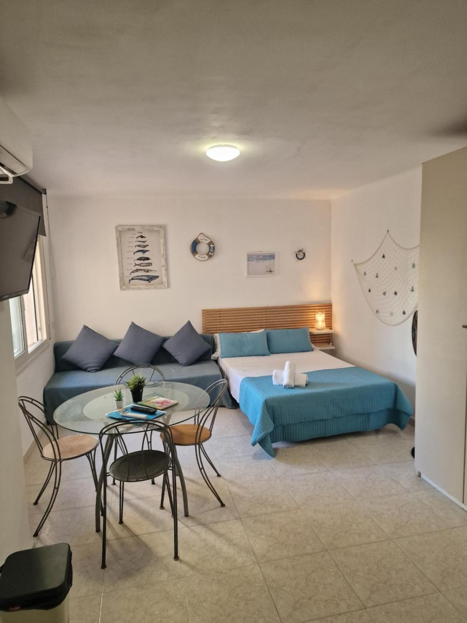 Apartamentosbiamar كامبريلس المظهر الخارجي الصورة