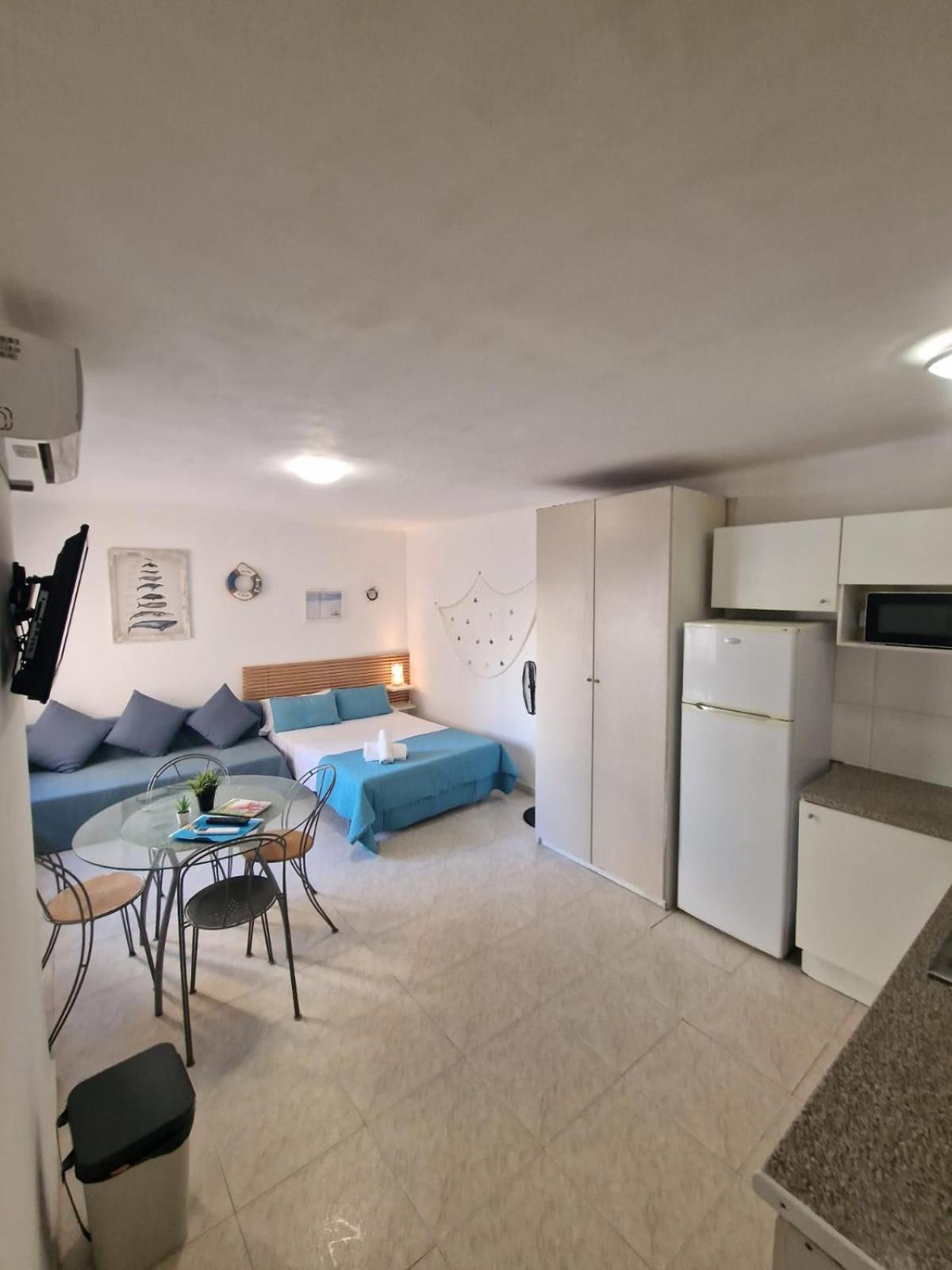 Apartamentosbiamar كامبريلس المظهر الخارجي الصورة